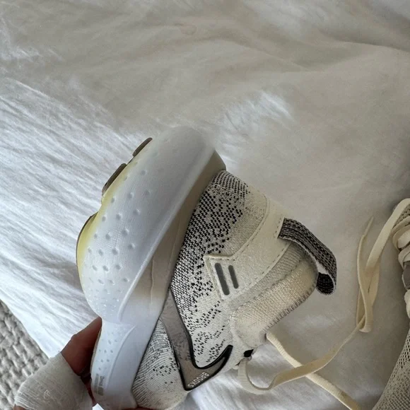 Brooks Women’s Glycerin Stealthfit 21 Neutral Running Shoe - Picture 6 of 7